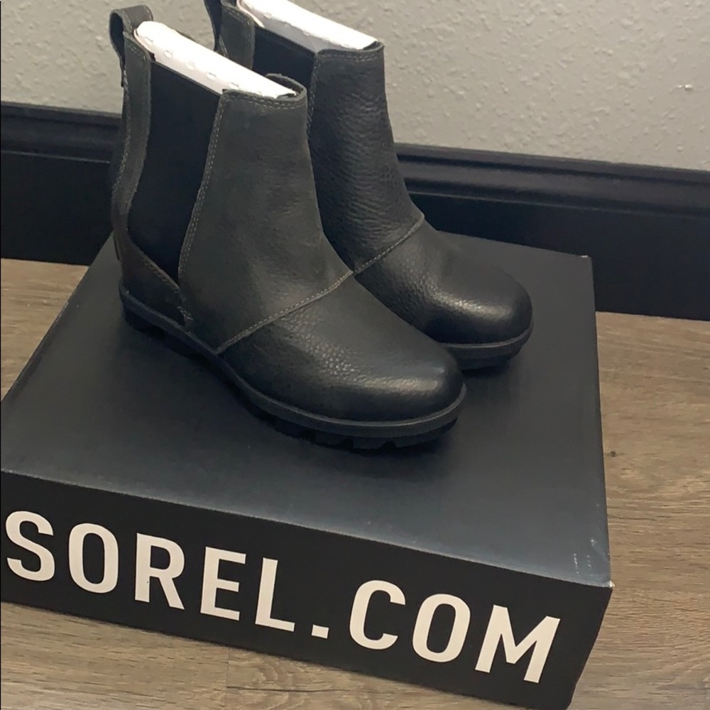 Women’s Joan of Arctic ll Wedge Chelsea Boot